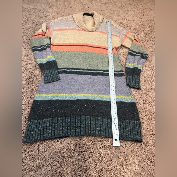 Medium Anthropologie daily practice keep it cool open back cowl sweater dress - Picture 14 of 14